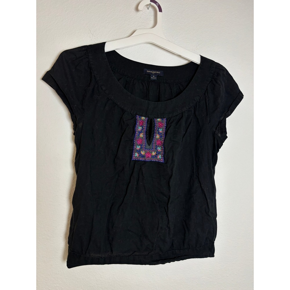 Black Short Sleeve Scoop Neck Smocked Hem Blouse Cap Sleeve Top Solid Black